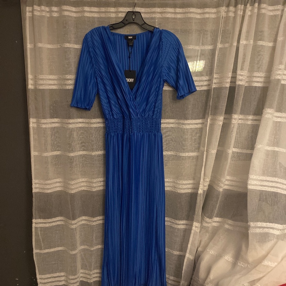 Size 6 DKNY long blue pleated dress